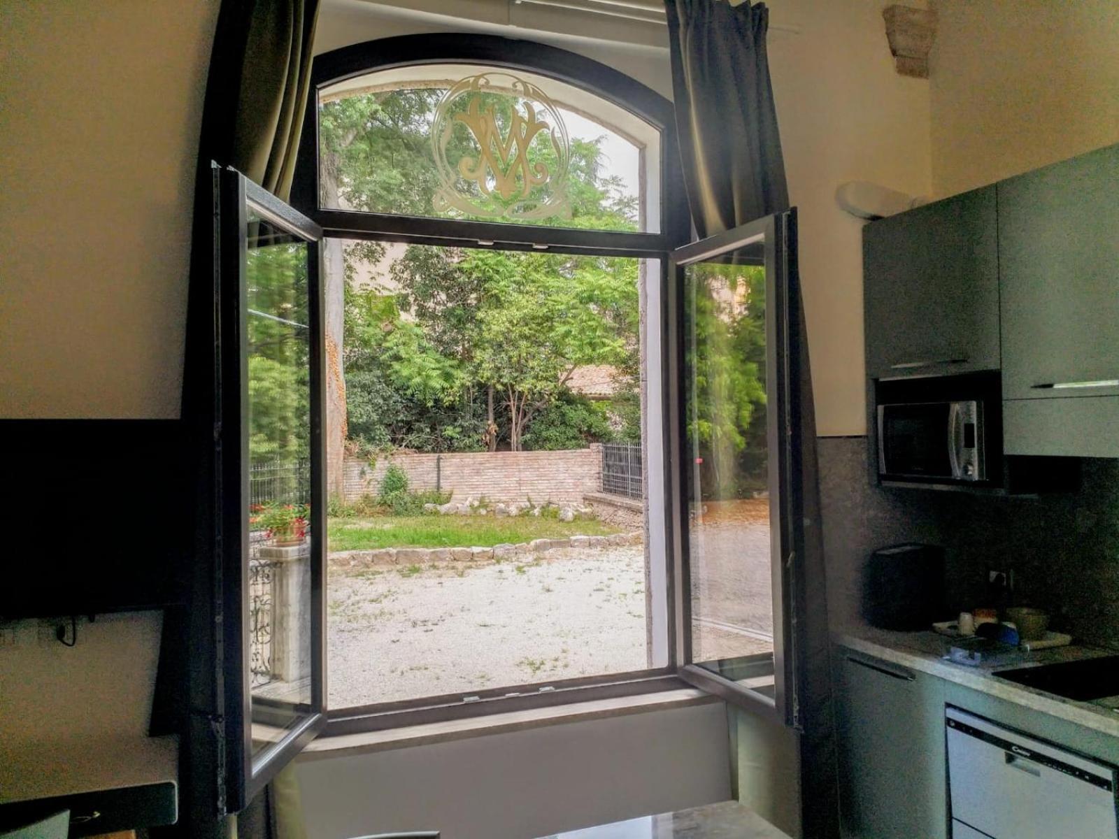 Villino Mari Camere Con Parcheggio Privato Gratuito アスコリ・ピチェーノ 部屋 写真